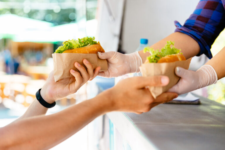 Ouvrir un restaurant ambulant : les règles d'hygiènes et administratives à respecter