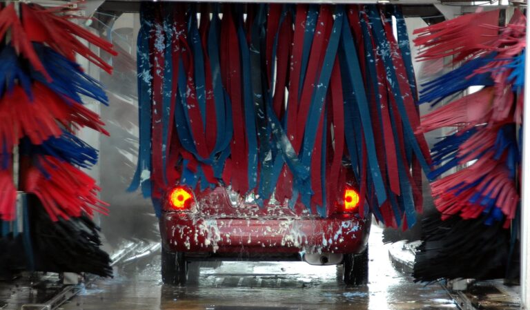 Lavage auto : Tout savoir sur les réseaux franchisés
