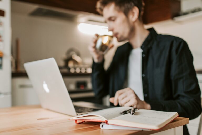 7 conseils pour créer son entreprise en ligne