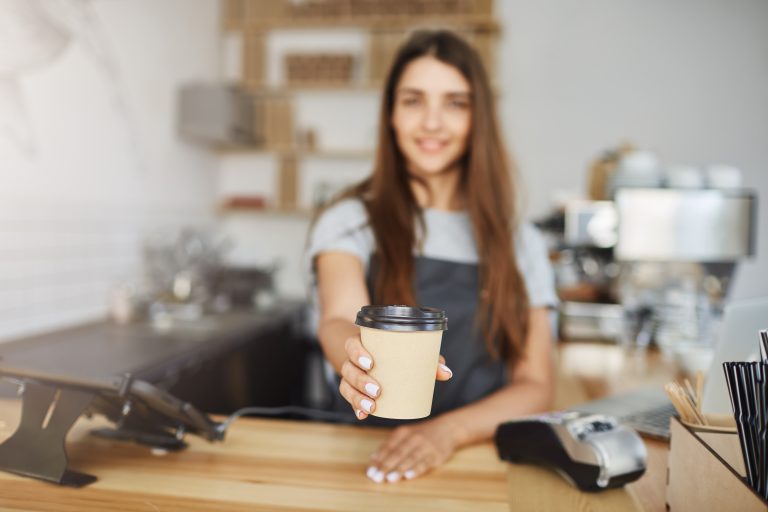 Comment choisir le système de caisse idéal pour lancer son premier café ou coffee shop ?